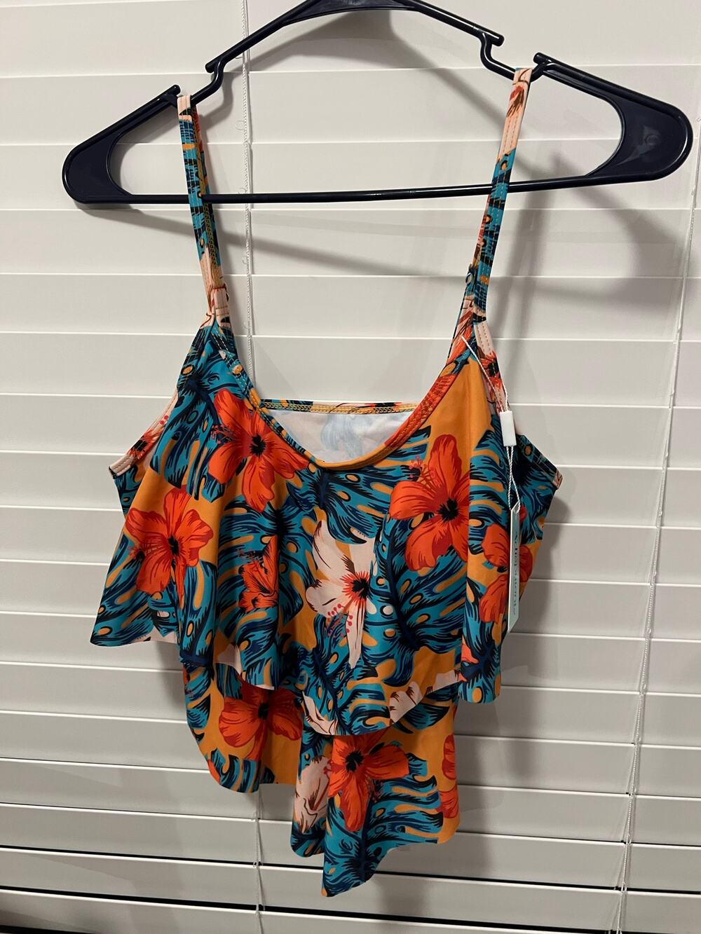 Adisputent Tankini Bikini Top Floral Ruffle Swimwear NWT Tiered Beach Vacation